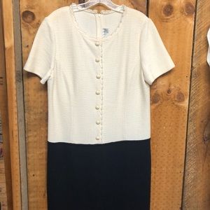 St. John Collection Short Sleeve Dress
